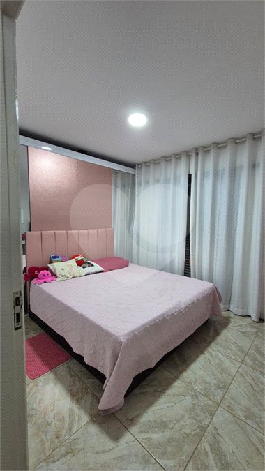 Casa à venda com 3 quartos em Vila Oliveira, Mogi das Cruzes, SP