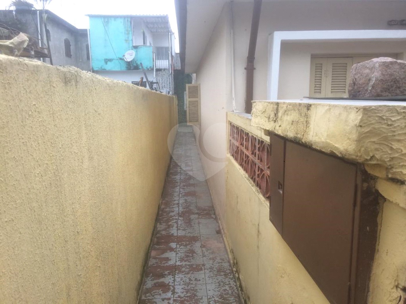 Casa à venda com 4 quartos, sendo 1 suíte, em Vila Vitório Mazzei, São Paulo, SP