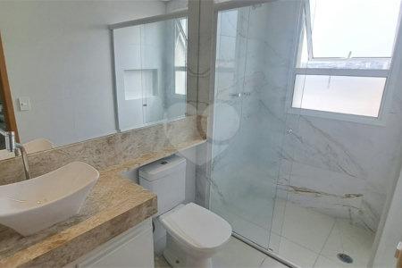 Apartamento à venda com 2 suítes em Vila Scarpelli, Santo André, SP