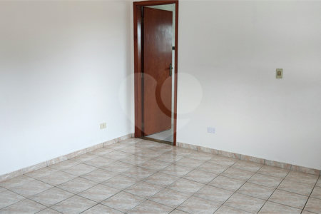 Sobrado à venda com 3 quartos, sendo 1 suíte, em Ressaca, Atibaia, SP