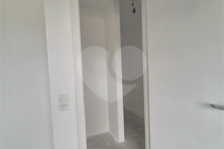 Apartamento à venda com 3 quartos, sendo 1 suíte, em Vila Anastácio, São Paulo, SP