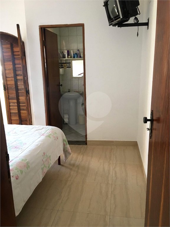 Sobrado à venda com 3 suítes em Vila Nivi, São Paulo, SP