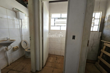 Chácara à venda com 2 quartos em Estância Santa Maria do Laranjal, Atibaia, SP