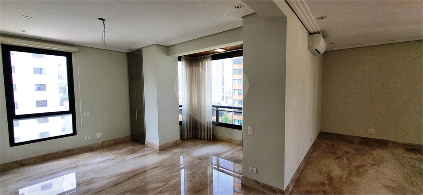 Apartamento à venda com 4 quartos, sendo 3 suítes, em Santana, São Paulo, SP