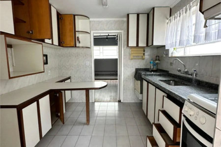 Casa à venda com 4 quartos, sendo 1 suíte, em Vila Oliveira, Mogi das Cruzes, SP