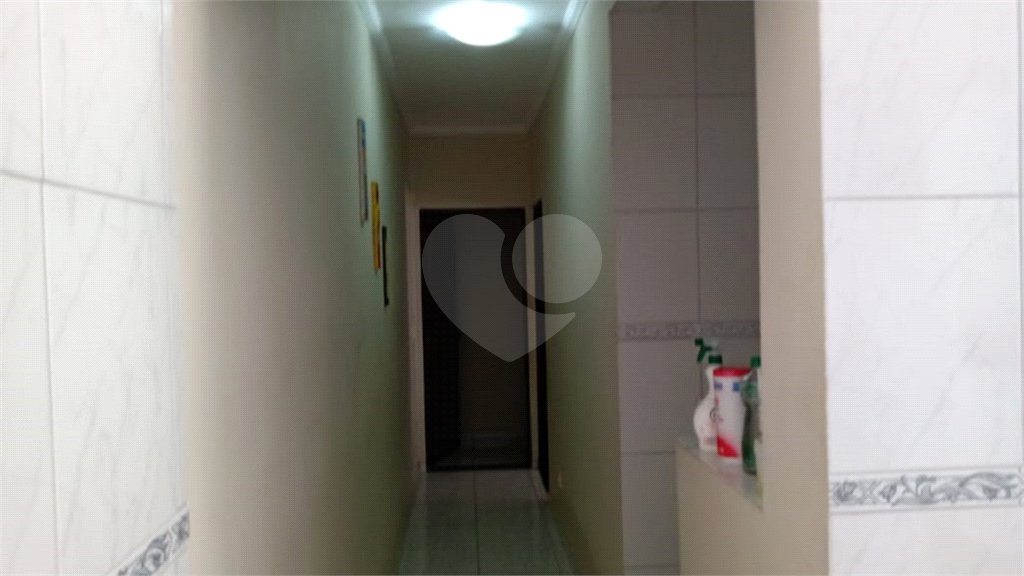 Casa à venda com 4 quartos, sendo 2 suítes,  em Jardim Terezópolis, Guarulhos, SP