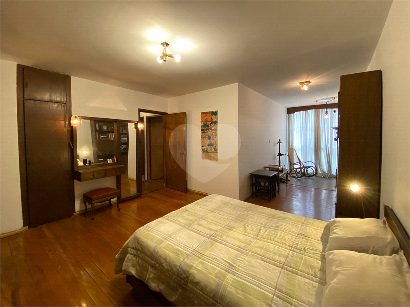 Apartamento à venda com 3 quartos, sendo 1 suíte, em Santa Cecília, São Paulo, SP