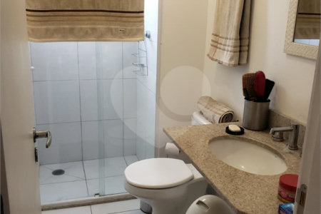 Flat à venda com 2 quartos, sendo 1 suíte,  no Centro, São Bernardo do Campo, SP