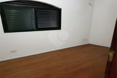 Sobrado à venda com 3 quartos, sendo 1 suíte, em Vila Maria Alta, São Paulo, SP
