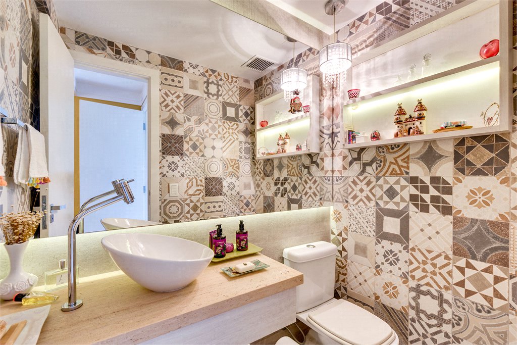 Apartamento à venda com 4 quartos, sendo 2 suítes, em Morumbi, São Paulo, SP
