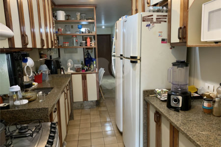 Apartamento à venda com 4 quartos, sendo 1 suíte, em Grajaú, Rio de Janeiro, RJ