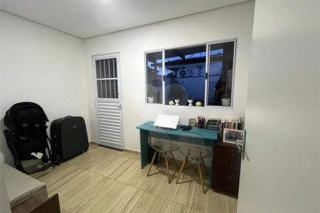 Casa à venda com 2 quartos, sendo 1 suíte,  em Vila Eugênia, Mogi das Cruzes, SP