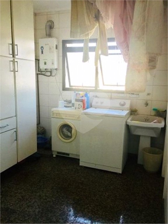 Apartamento à venda com 4 quartos, sendo 2 suítes,  em Aclimação, São Paulo, SP