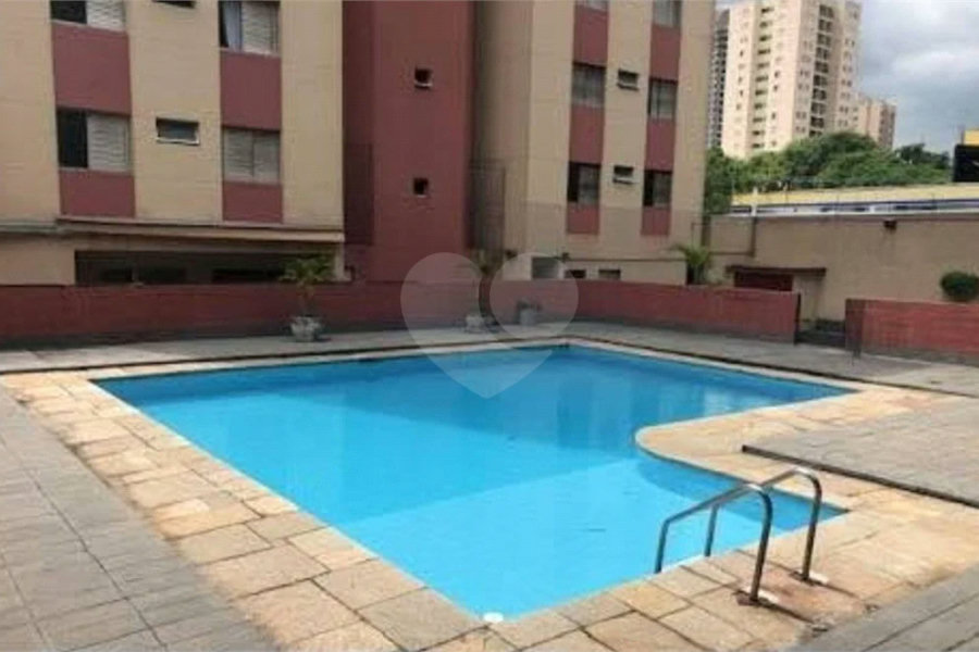 Apartamento à venda com 2 quartos, sendo 1 suíte,  em Jardim Itacolomi, São Paulo, SP