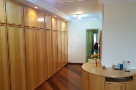 Apartamento 4 dormitórios na Saúde