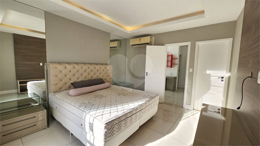 Casa à venda com 3 suítes no condomínio Golden Village., Rio de Janeiro - RJ