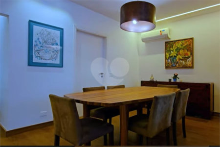 Casa à venda com 4 quartos, sendo 1 suíte, em Jardim Europa, São Paulo, SP