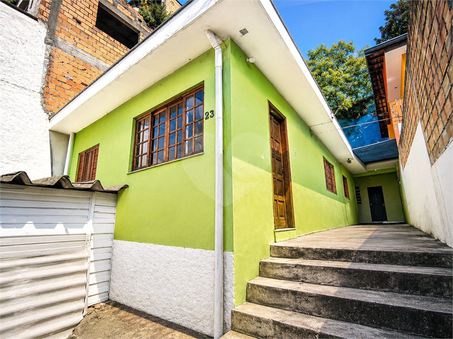 Casa à venda com 3 quartos em Jardim das Esmeraldas, São Paulo, SP