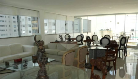 Cobertura à venda ou para alugar com 4 quartos, sendo 2 suítes,  em Vila Uberabinha, São Paulo, SP