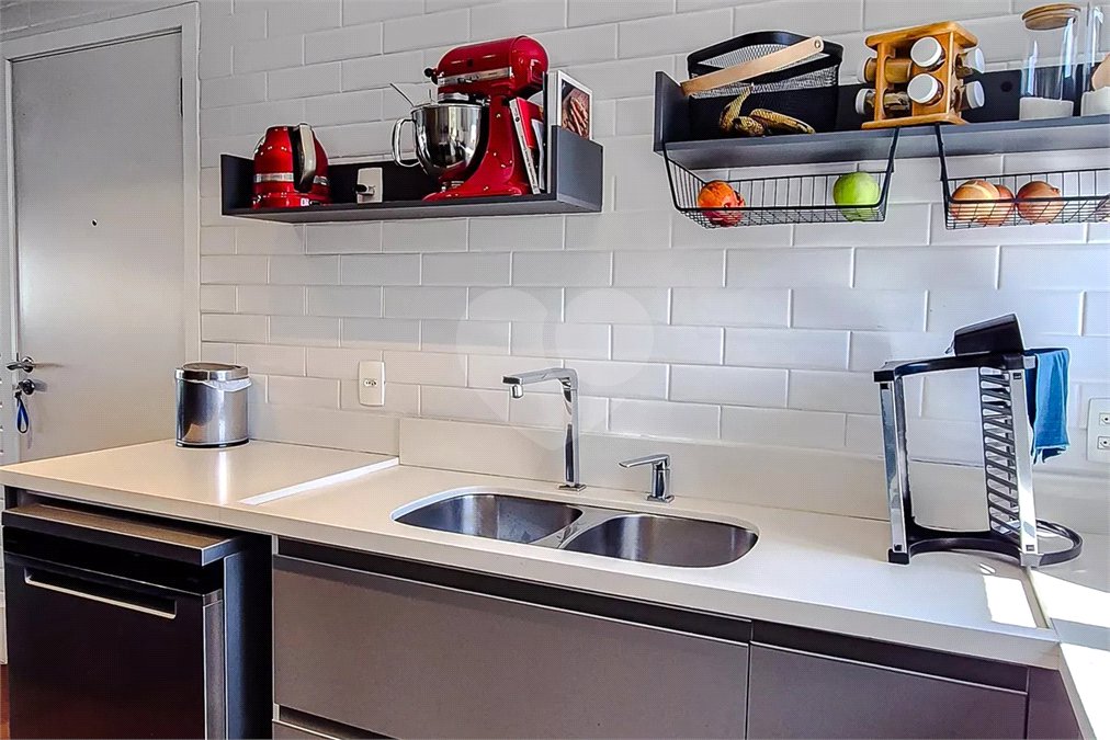 Apartamento à venda com 4 quartos, sendo 3 suítes, em Vila Romana, São Paulo, SP