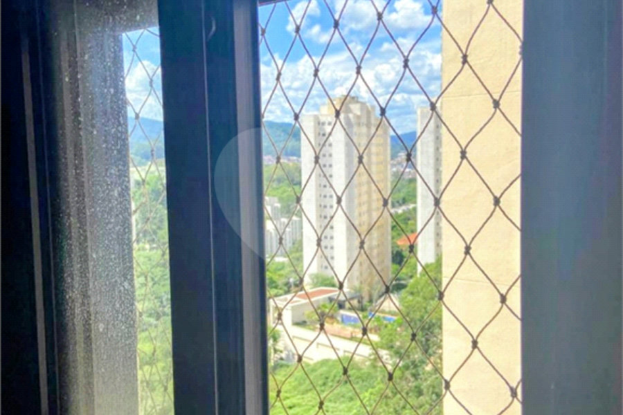 Apartamento à venda com 3 quartos, sendo 1 suíte, em Jardim Leonor Mendes de Barros, São Paulo, SP