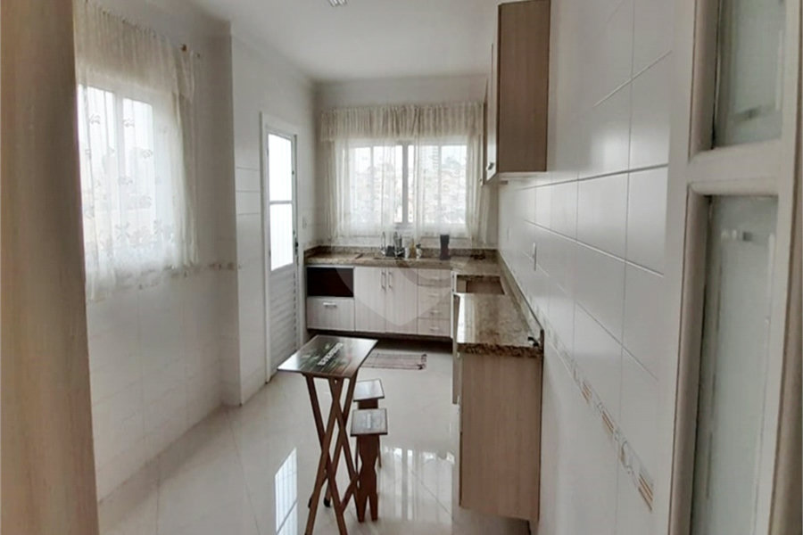 Sobrado à venda com 4 quartos, sendo 3 suítes, em Vila Maria Alta, São Paulo, SP