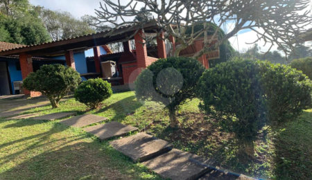 Chácara à venda com 4 quartos, sendo 2 suítes,  em Ibiúna, Ibiúna, SP