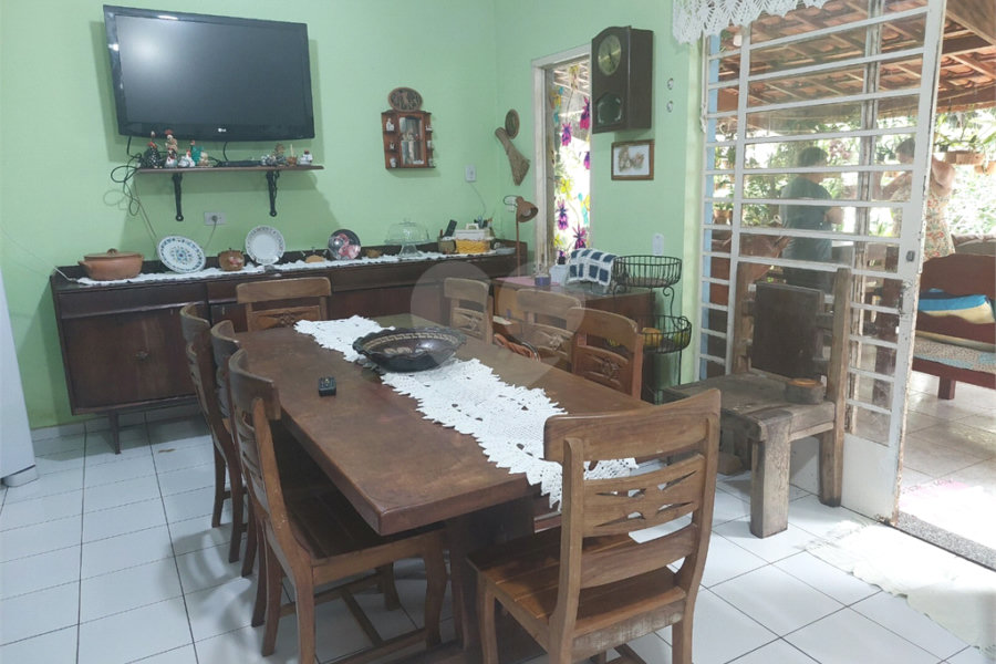 Casa à venda ou para alugar com 4 quartos, sendo 2 suítes,  em Rancho Grande, Mairiporã, SP