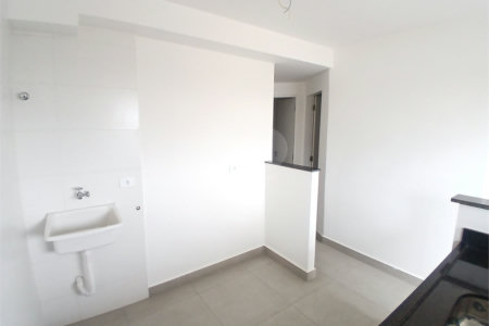 Apartamento à venda com 2 quartos em Vila dos Remédios, São Paulo, SP