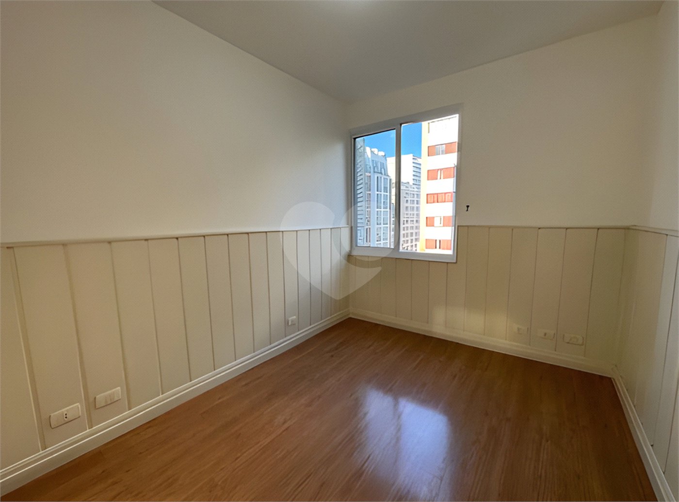 Apartamento à venda com 3 quartos, sendo 1 suíte, em Cerqueira César, São Paulo, SP