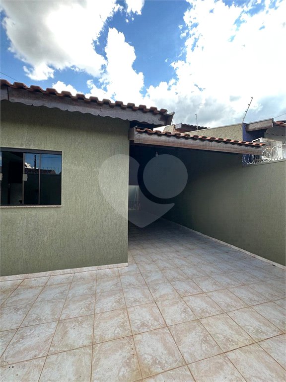 Casa à venda com 4 quartos, sendo 2 suítes, em Residencial Ponta Porã I, Ponta Porã, MS