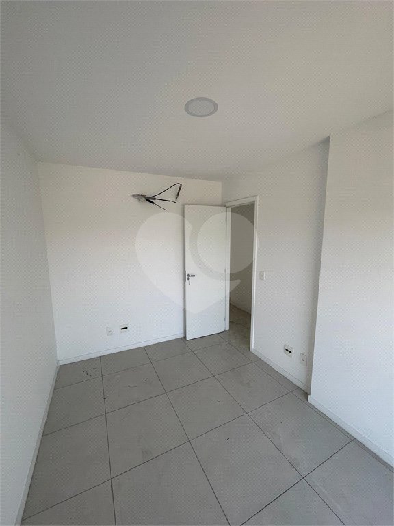 Apartamento à venda com 3 quartos, sendo 1 suíte, em Campo Grande, Rio de Janeiro, RJ