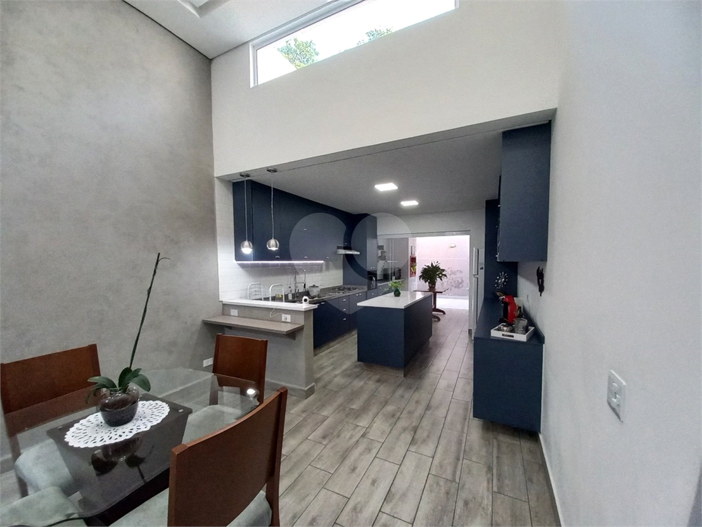 Casa à venda com 2 quartos, sendo 1 suíte, no condomínio Horto Florestal Villagio, Sorocaba - SP
