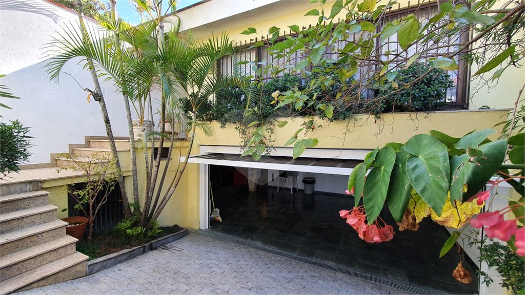 Sobrado à venda com 3 quartos, sendo 1 suíte, em Horto Florestal, São Paulo, SP