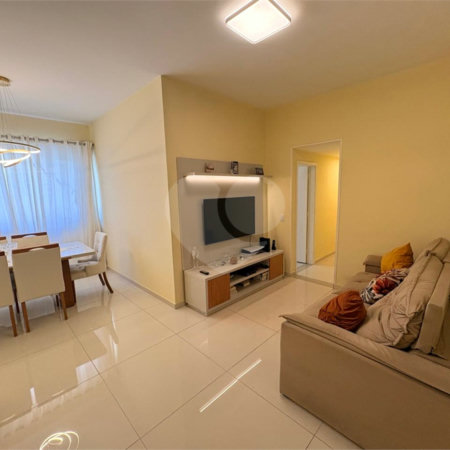 Apartamento à venda com 3 quartos, sendo 1 suíte,  em Lagoa, Rio de Janeiro, RJ