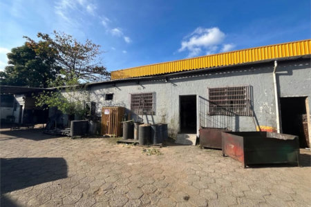Box/Garagem Comercial à venda, Esplanada dos Barreiros, São Vicente - GR0001.