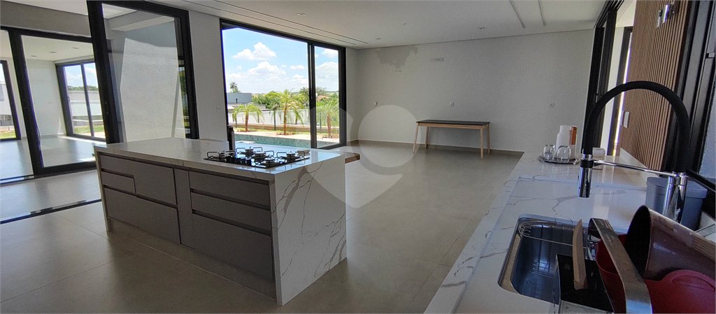 Casa à venda com 4 suítes no condomínio Campos de Santo Antonio II, Itu - SP