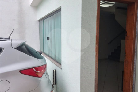 Casa à venda ou para alugar com 3 quartos, sendo 1 suíte,  em Bosque da Saúde, São Paulo, SP