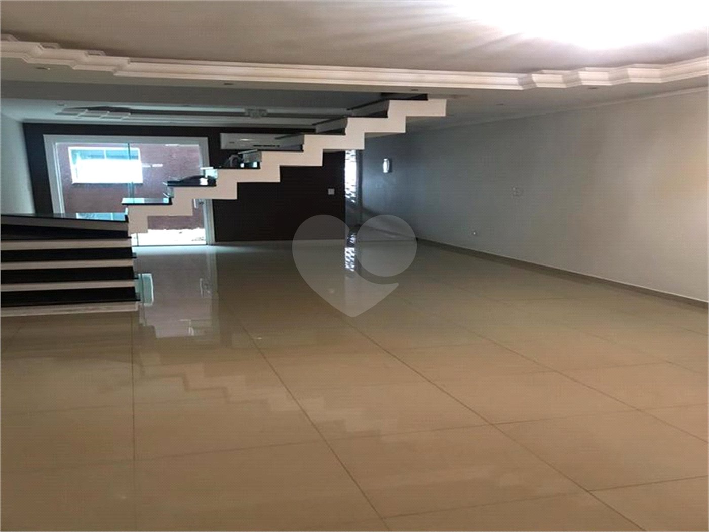 Sobrado à venda com 3 suítes em Vila Haro, Sorocaba, SP