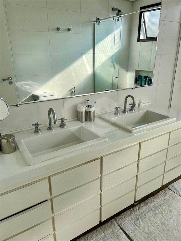 Apartamento à venda com 3 quartos, sendo 2 suítes,  em Vila Suzana, São Paulo, SP