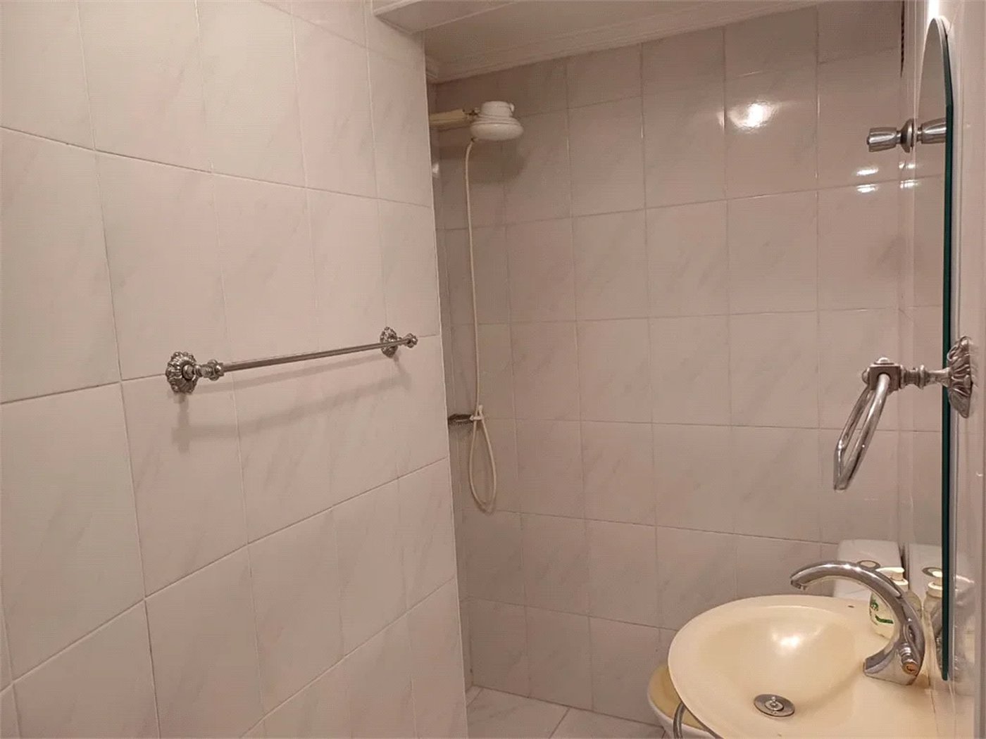 Apartamento à venda com 3 quartos, sendo 1 suíte,  em Brooklin Paulista, São Paulo, SP