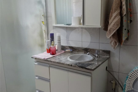 Sobrado à venda com 3 quartos, sendo 1 suíte,  em Vila Santo Estéfano, São Paulo, SP