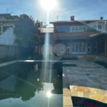 Casa à venda com 4 suítes em Vila Petrópolis, Atibaia, SP