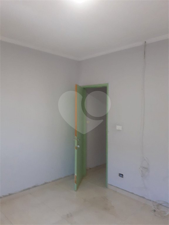 Sobrado à venda com 3 quartos em Parque Suzano, Suzano, SP
