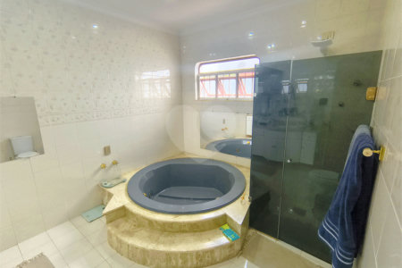 Casa à venda com 5 quartos, sendo 4 suítes, em Jardim Dom Bosco, Indaiatuba, SP