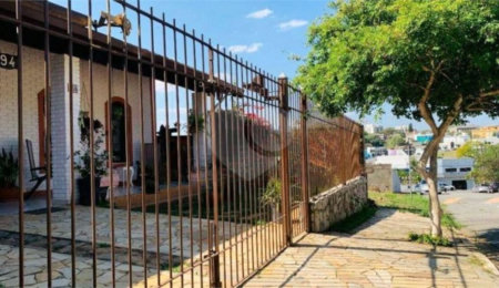 Casa à venda com 3 quartos, sendo 1 suíte,  em Santa Rosa, Vinhedo, SP