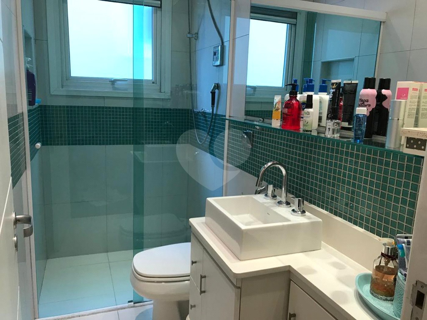 Casa à venda com 2 suítes no condomínio Vilagio Viccino, São Paulo - SP