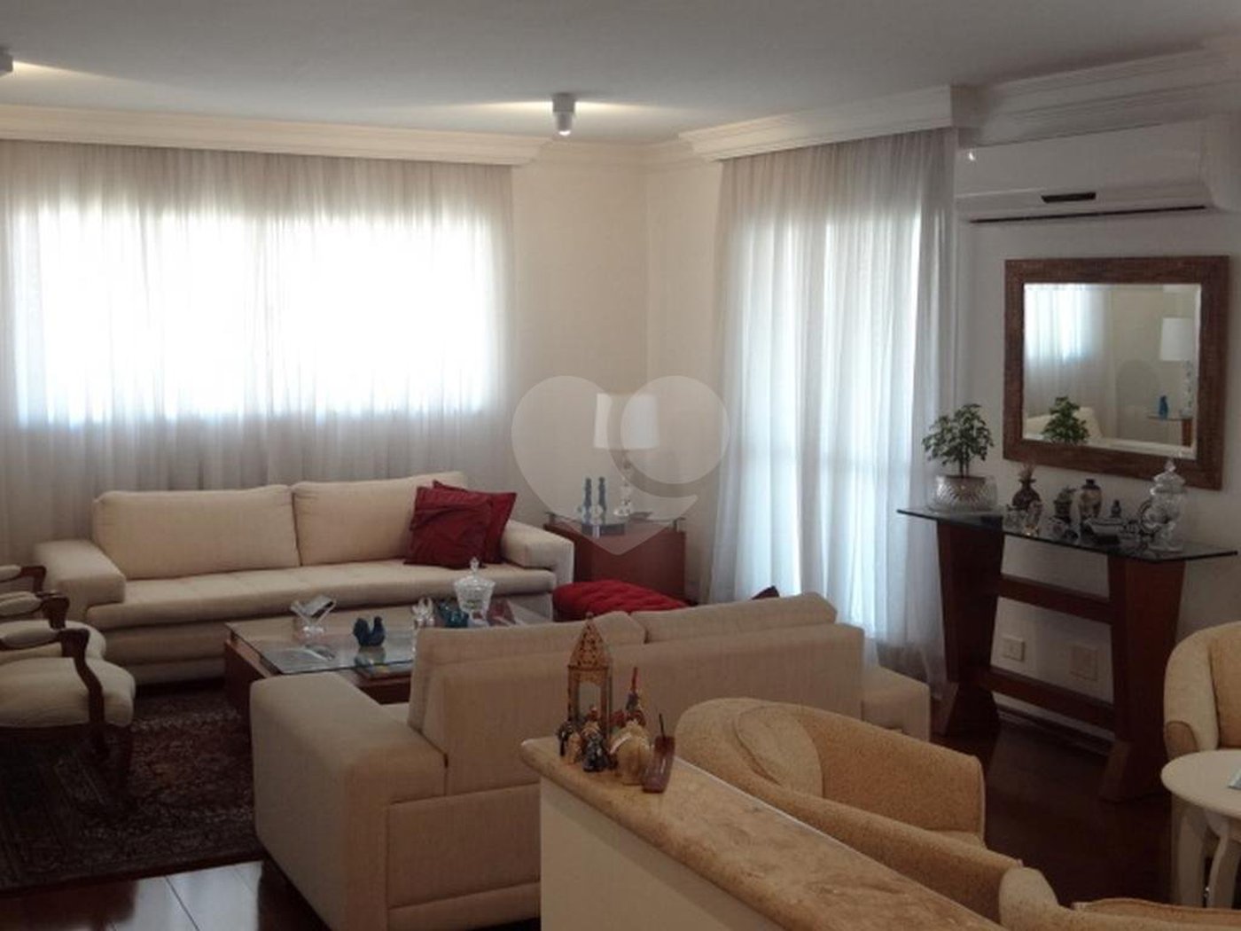 Apartamento à venda com 4 quartos, sendo 3 suítes, em Indianópolis, São Paulo, SP
