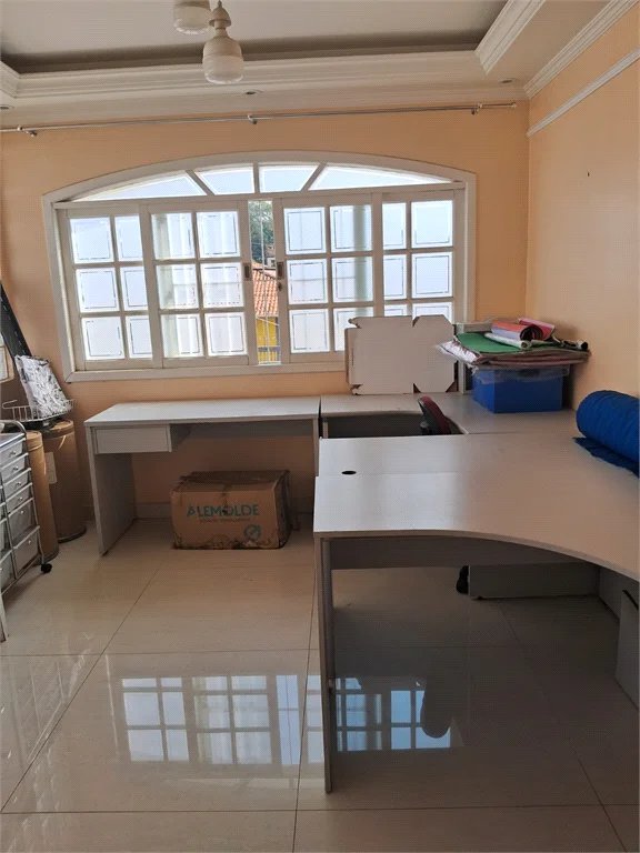 Casa à venda com 4 quartos, sendo 2 suítes, em Vila Indiana, São Paulo, SP
