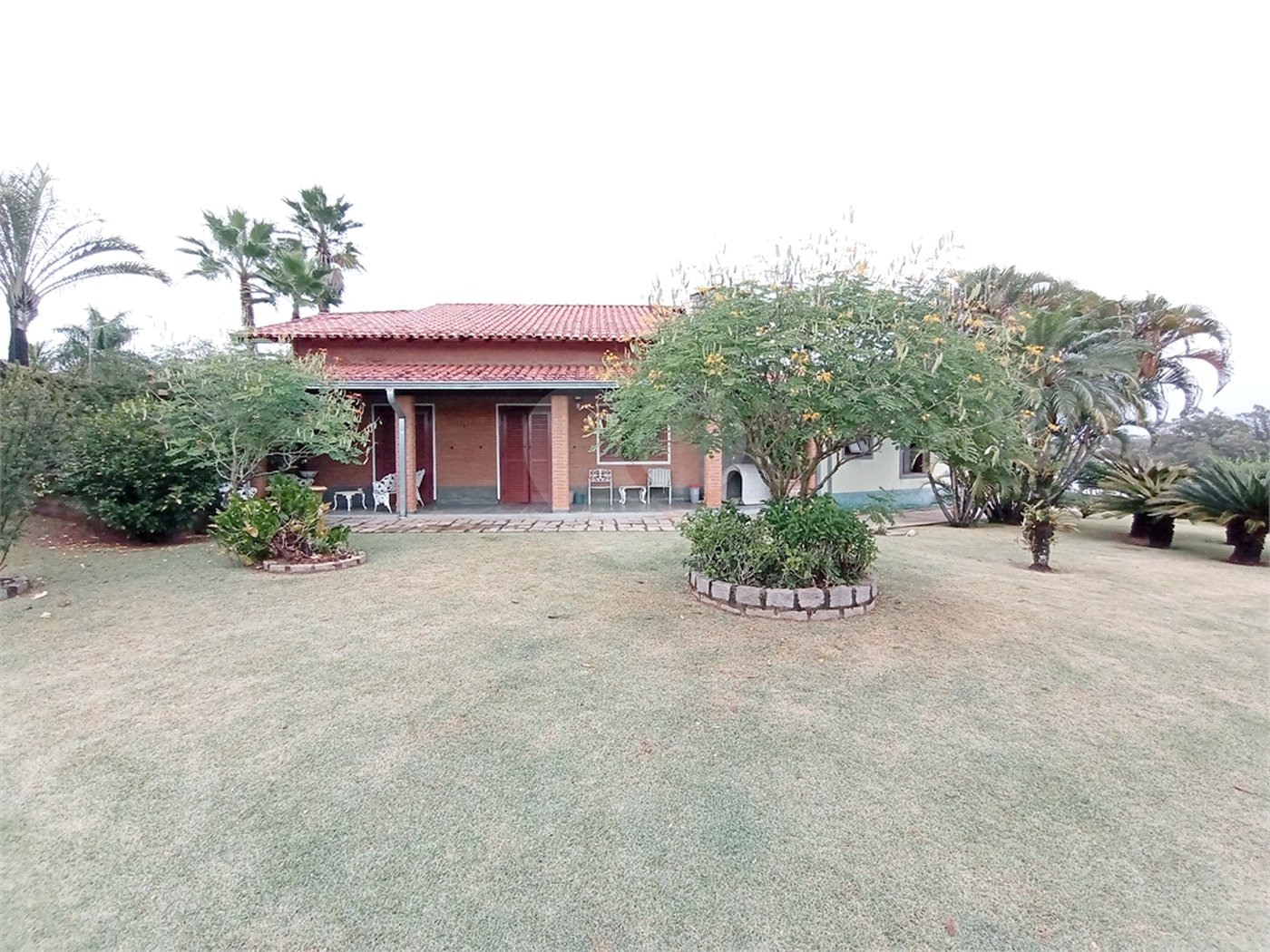 Casa à venda com 4 suítes no condomínio Estância Marambaia, Vinhedo - SP